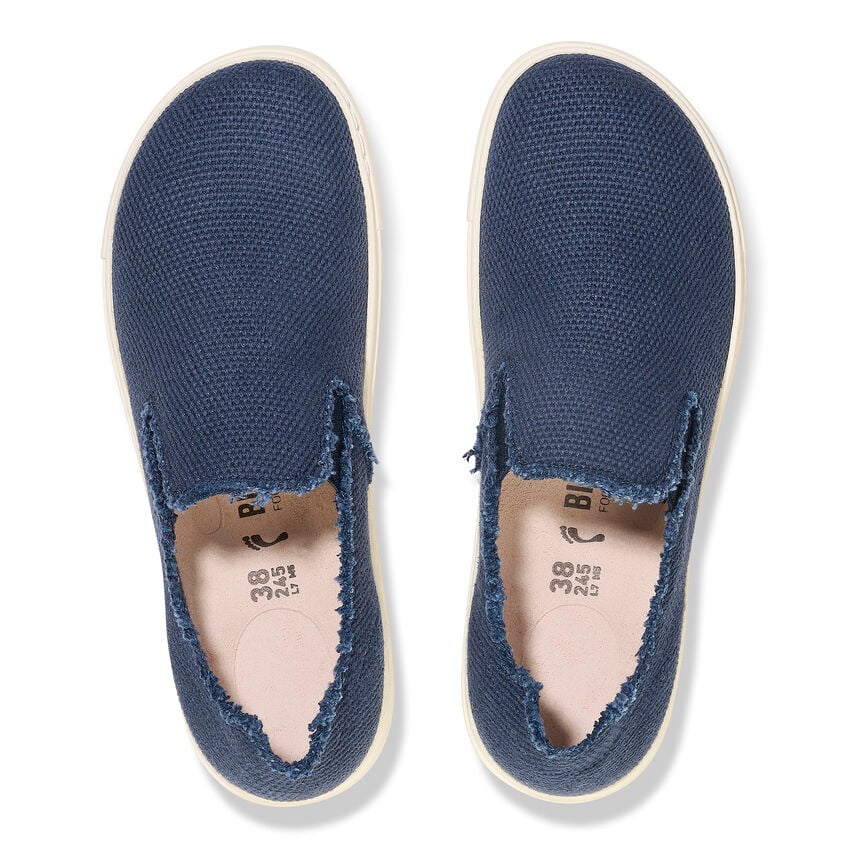 Birkenstock Bend Decon Slip On Textile in Midnight