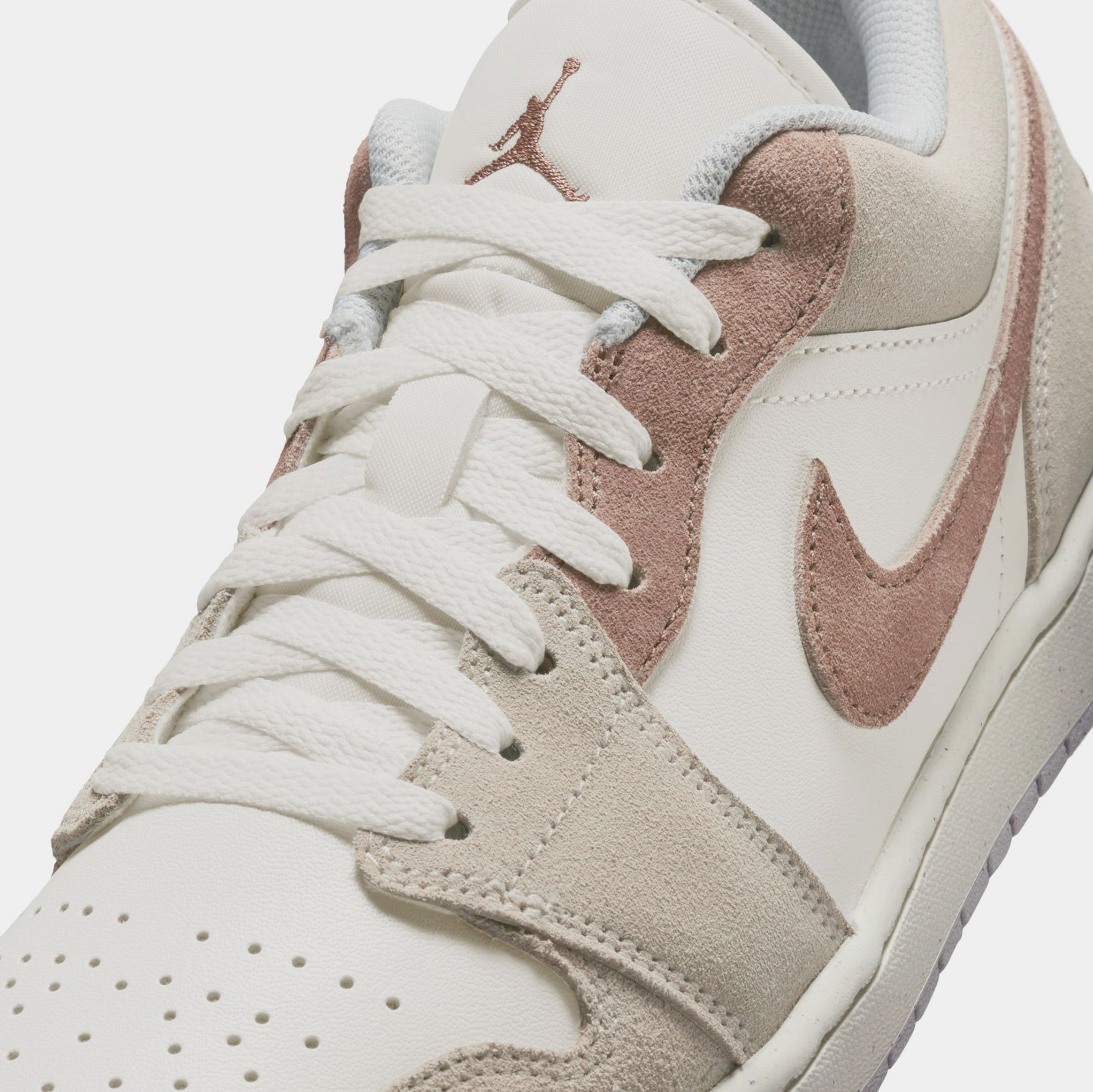 Air Jordan 1 Low SE Legend Light Brown Mens Lifestyle Shoes (Legend Light Brown/Sail/Neutral Grey/Archaeo Brown)