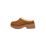 UGG New Heights Cozy Clog Chestnut  1162510W-CHE Women's