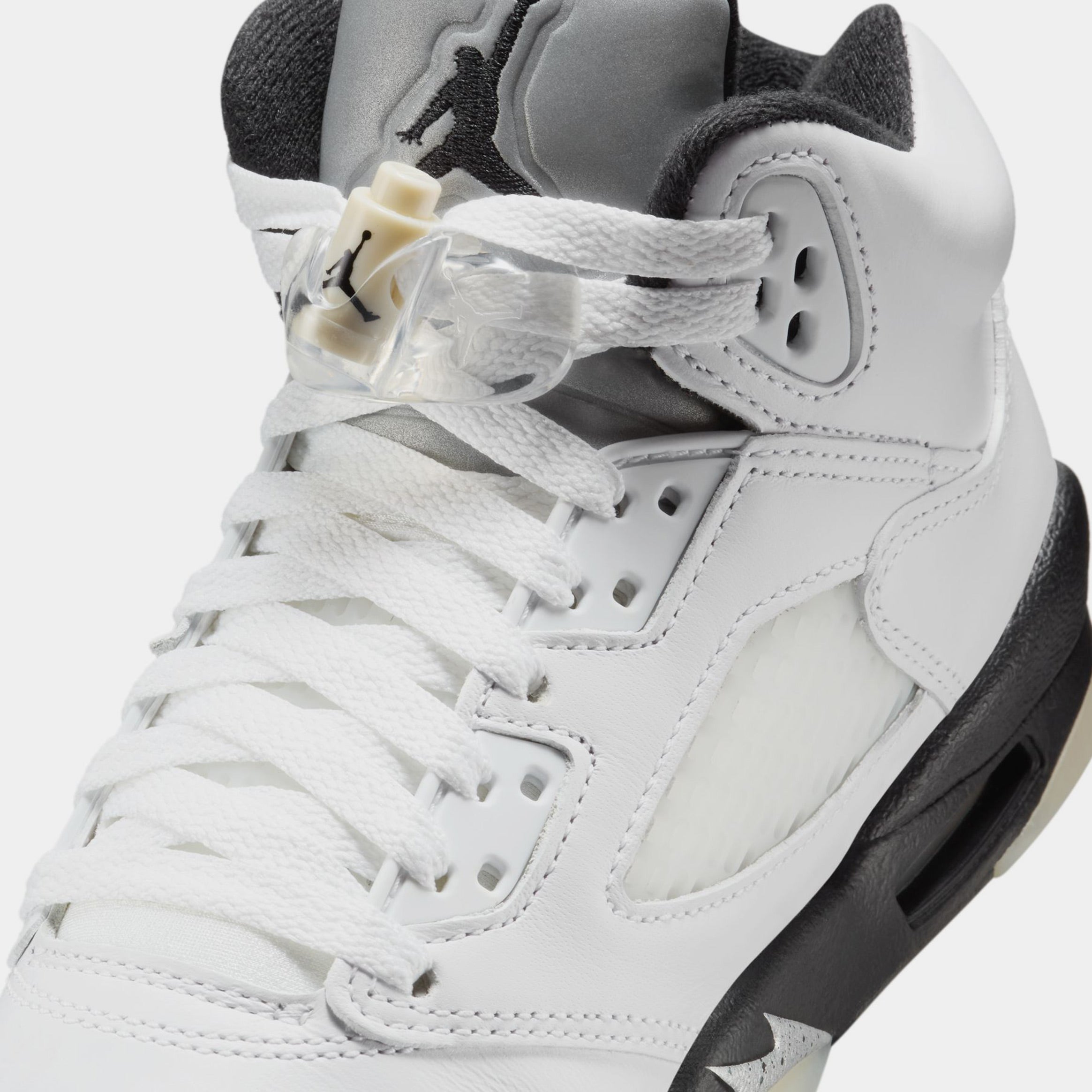 Air Jordan 5 Retro White and Black Grade School Lifestyle Shoes (White/Black/Sail/Metallic Silver) Free Shipping