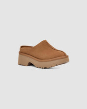 Women New Heights Cozy Clog In Chestnut