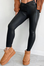 Pocketed V-Cut Waist Leggings