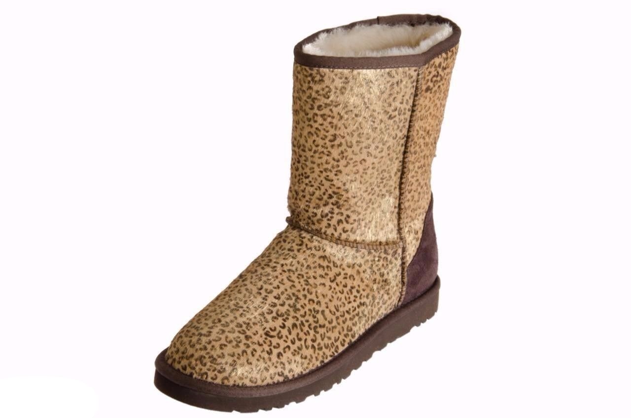 UGG CLASSIC LEOPARD BOOT