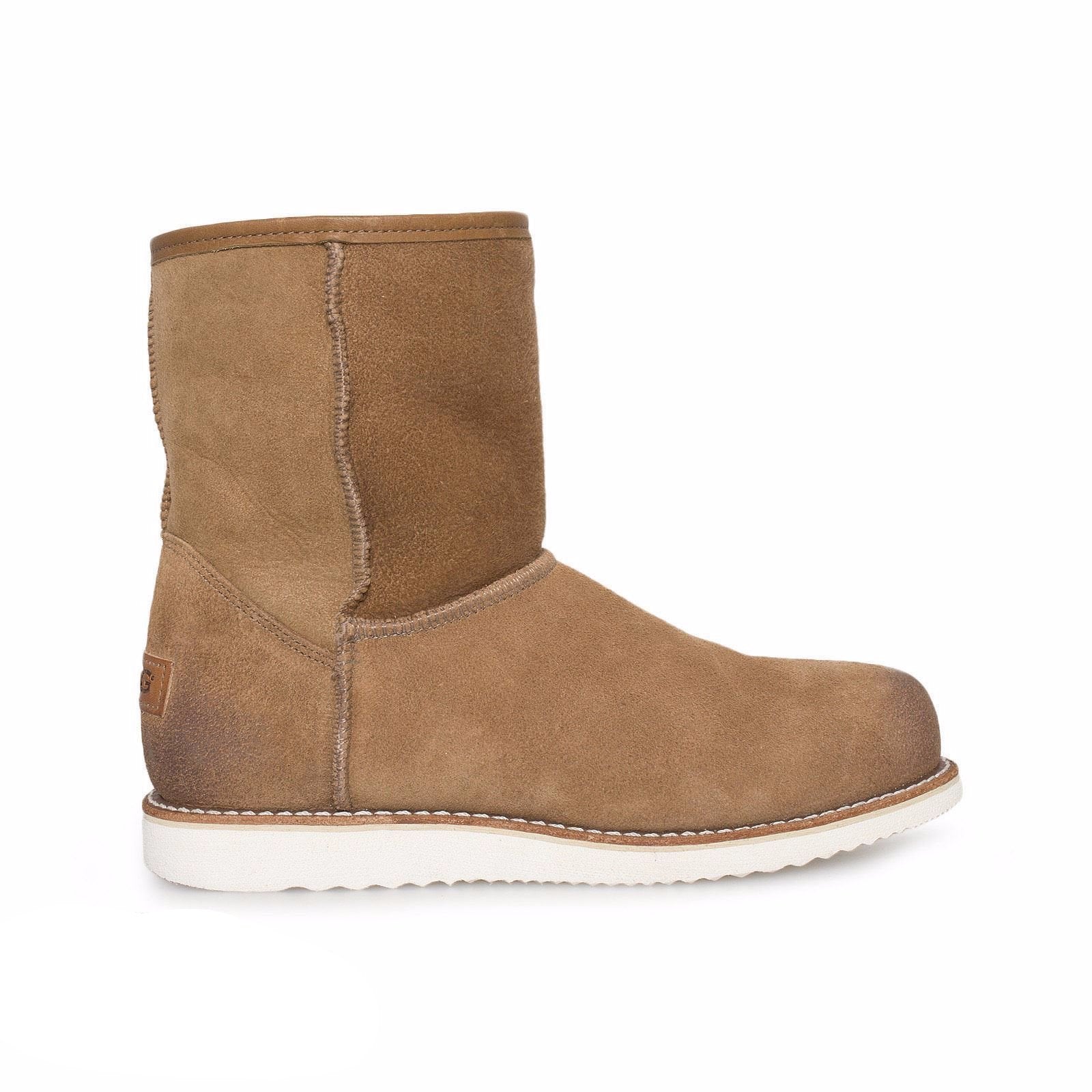 UGG Gustin Chestnut Boots