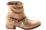 UGG ARIA CHESTNUT BOOTS