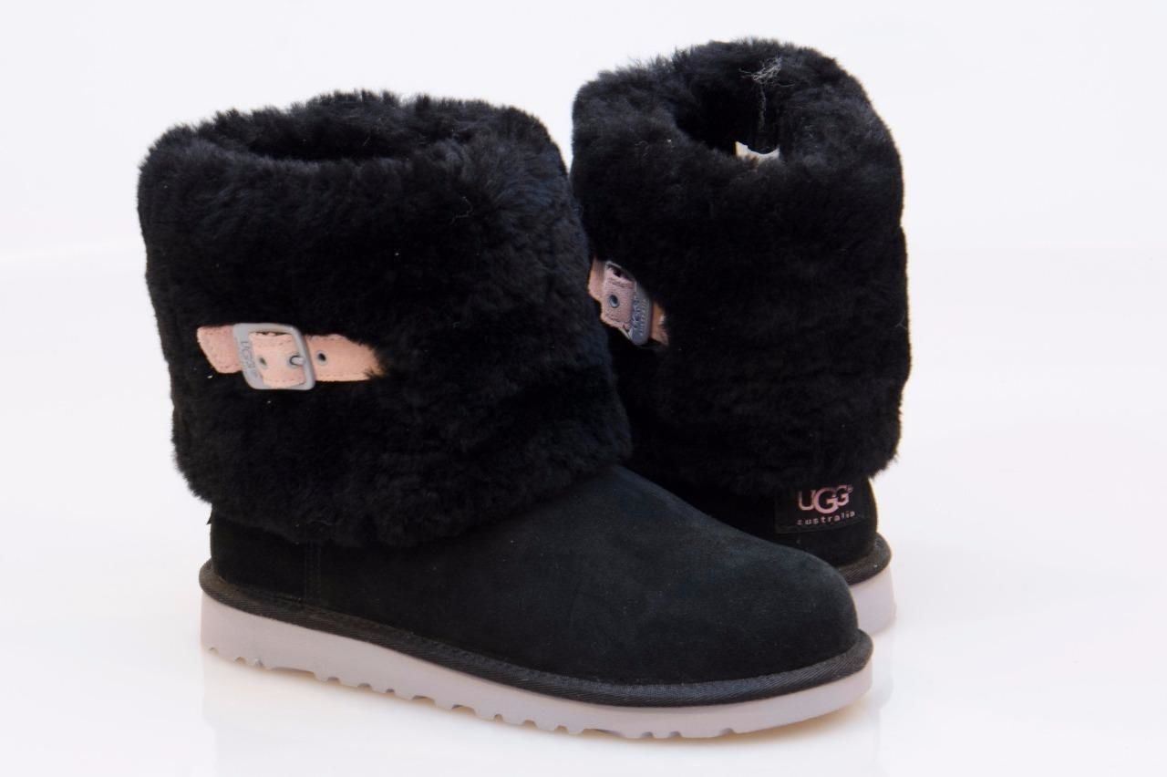 UGG ELLEE BLACK BOOTS