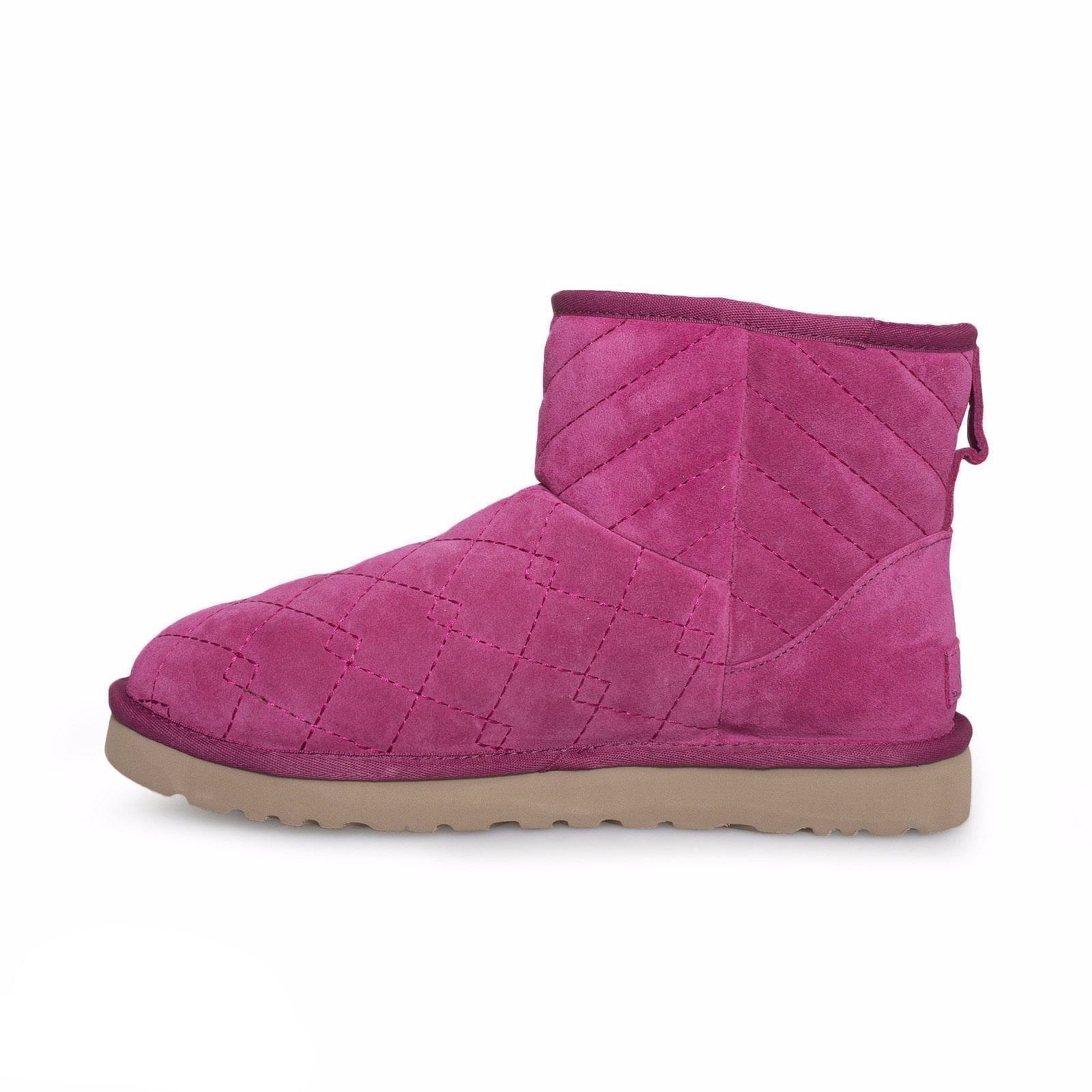 UGG Arden Lonely Hearts Boots