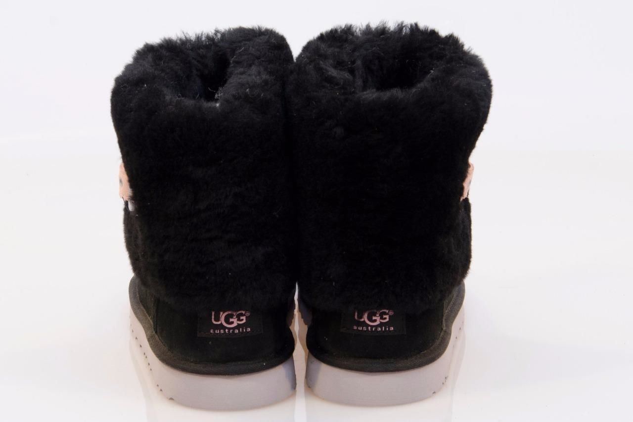 UGG ELLEE BLACK BOOTS