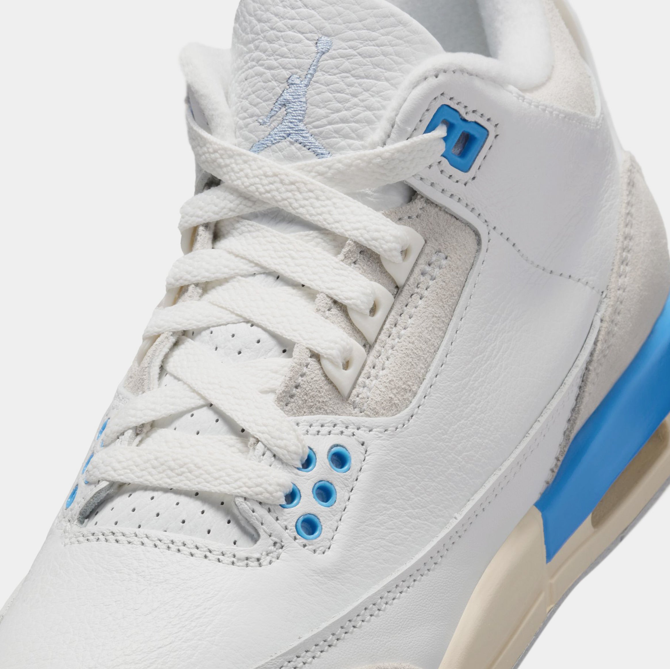 Air Jordan 3 Retro Lucky Shorts Grade School Lifestyle Shoes (Summit White/Hydrogen Blue/Legend Blue)