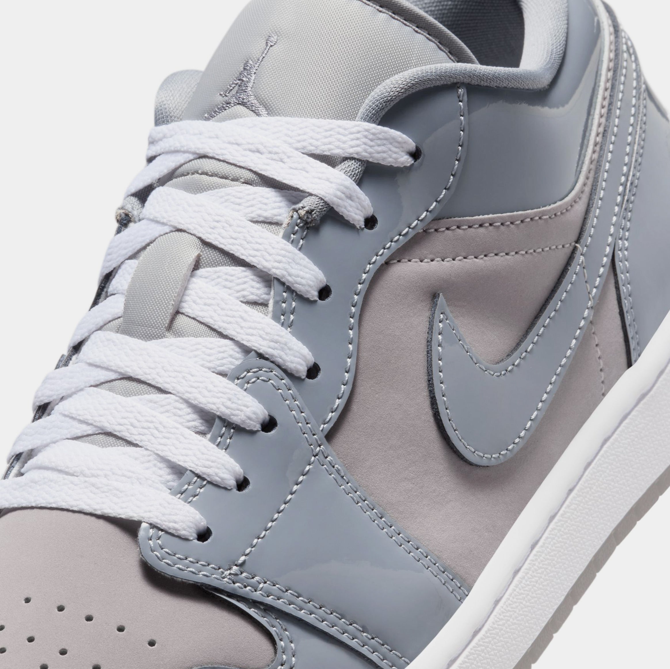 Air Jordan 1 Low Medium Grey Cool Mens Lifestyle Shoes (Medium Grey/White/Cool Grey)