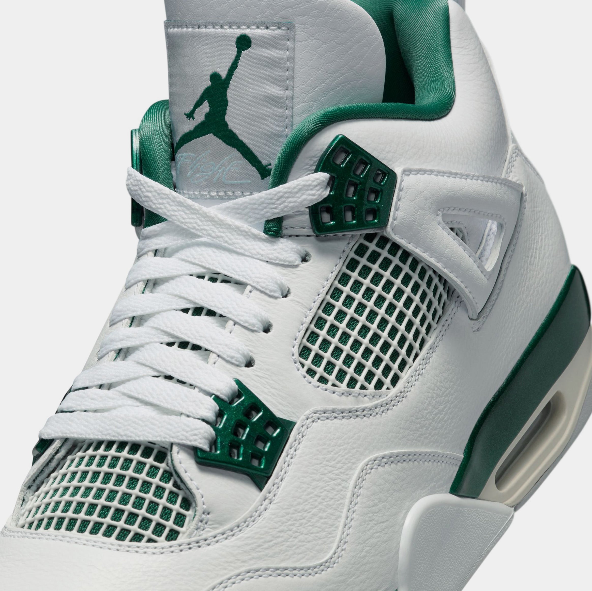 Air Jordan 4 Retro Oxidized Green Mens Lifestyle Shoes (White/Oxidized Green/White/Neutral Grey)