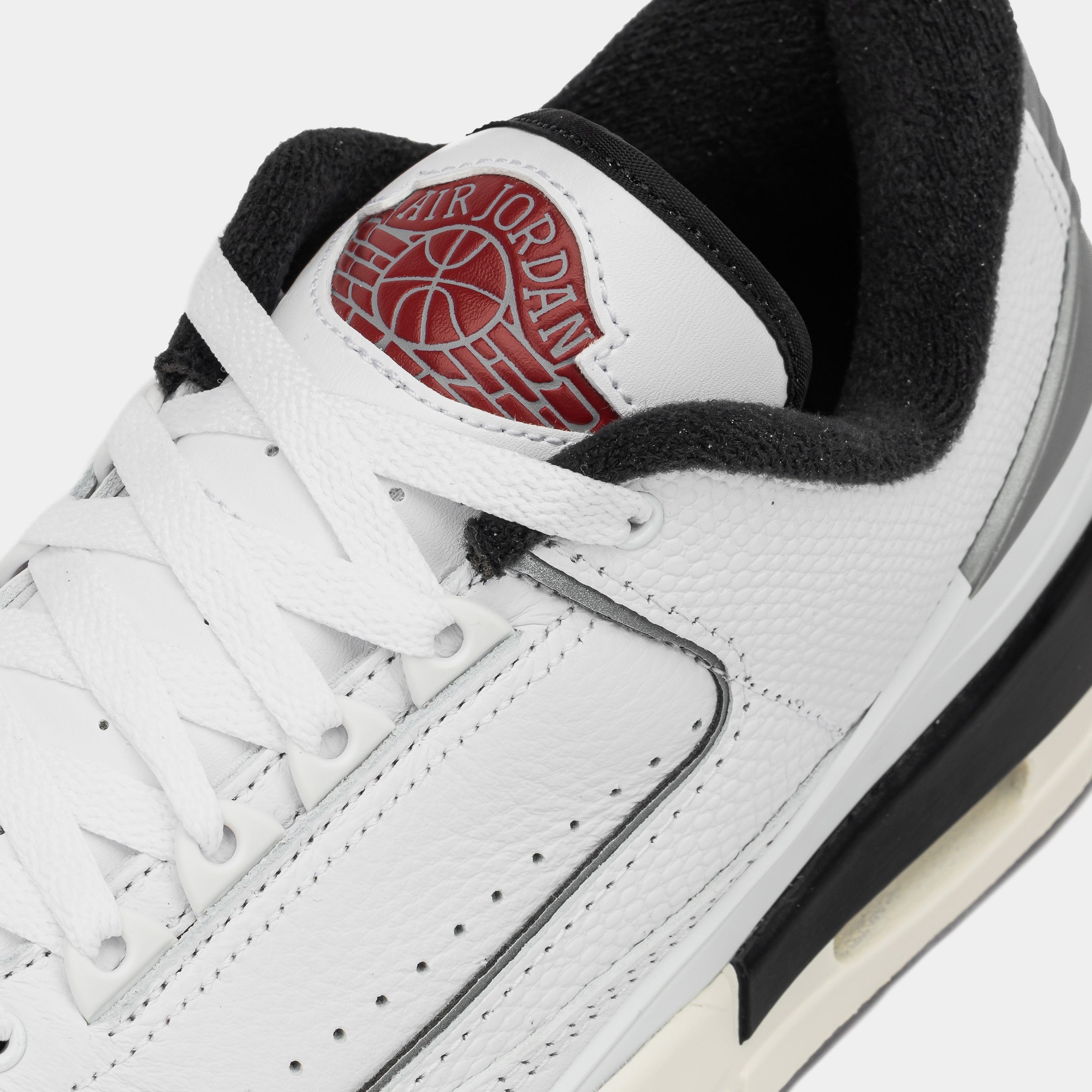 Air Jordan 2/3 Mens Basketball Shoes (White/Black/Metallic Silver)