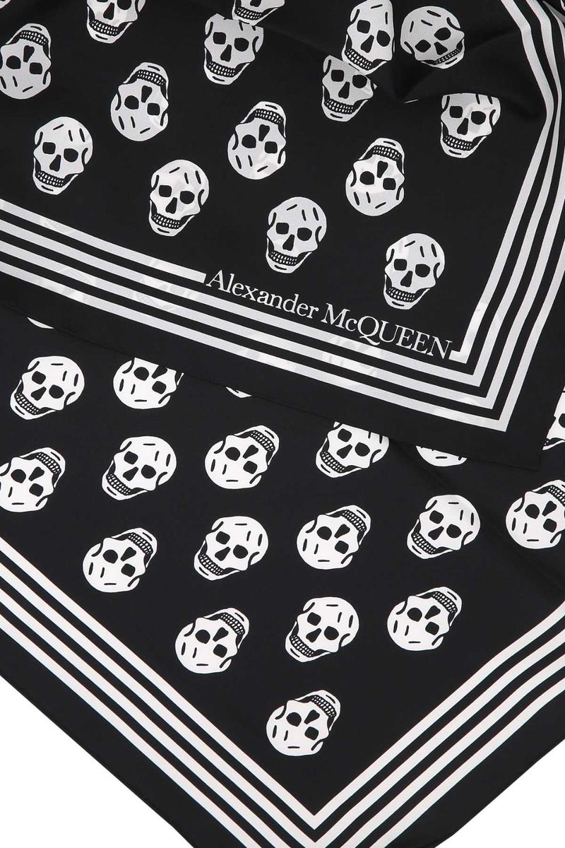 Alexander Mcqueen Scarves & Foulards