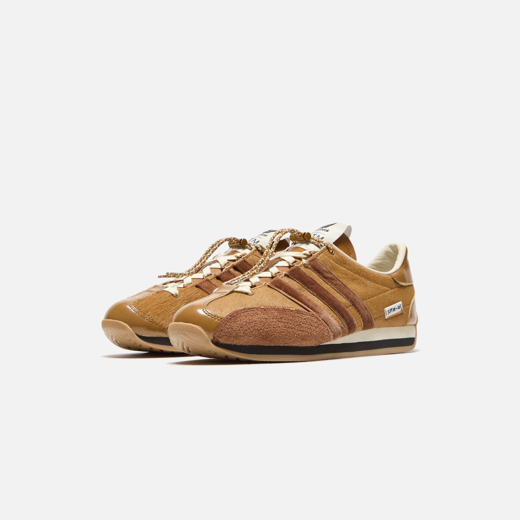 AAJH8639AdidasCountryOgSftmBronzeStrataWildBrownCreamWhite_8522.jpg