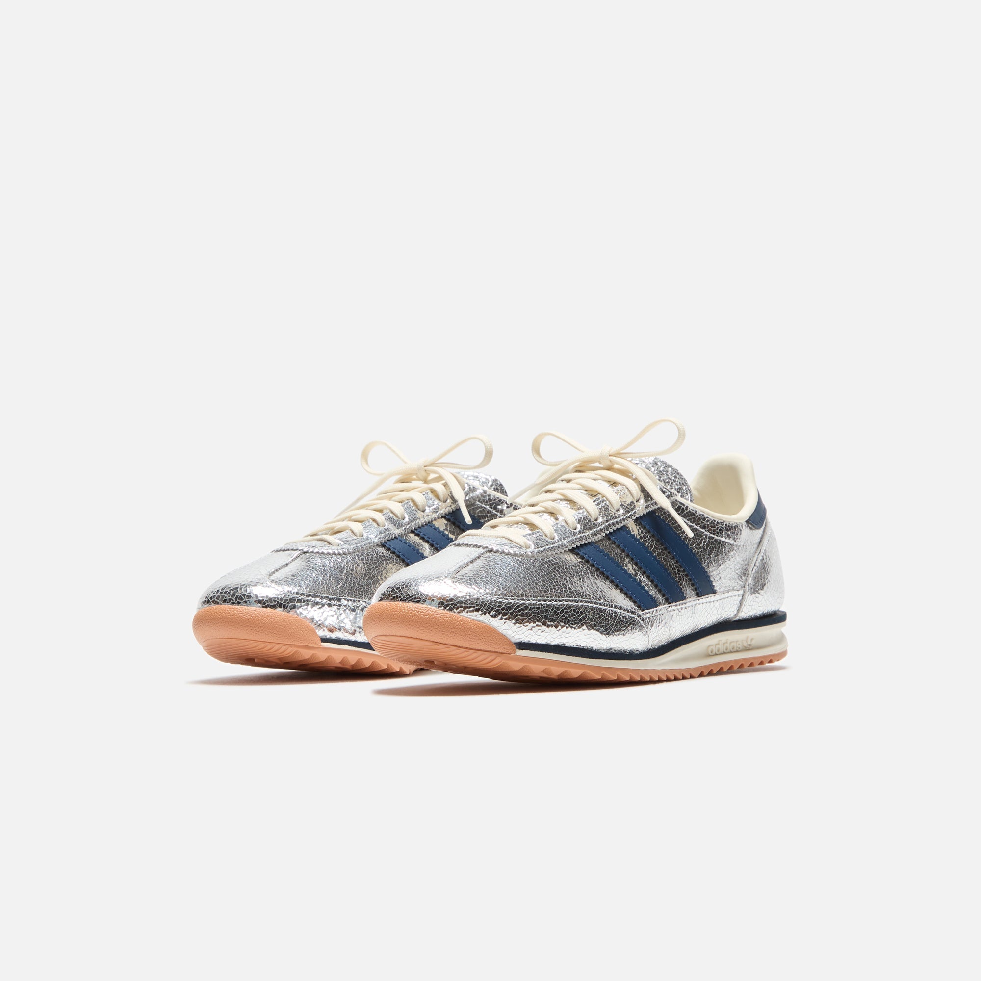 AAJH8654AdidasWmnsSL72OGSilverMetallicCollegiateNavyOffWhite_8449.jpg