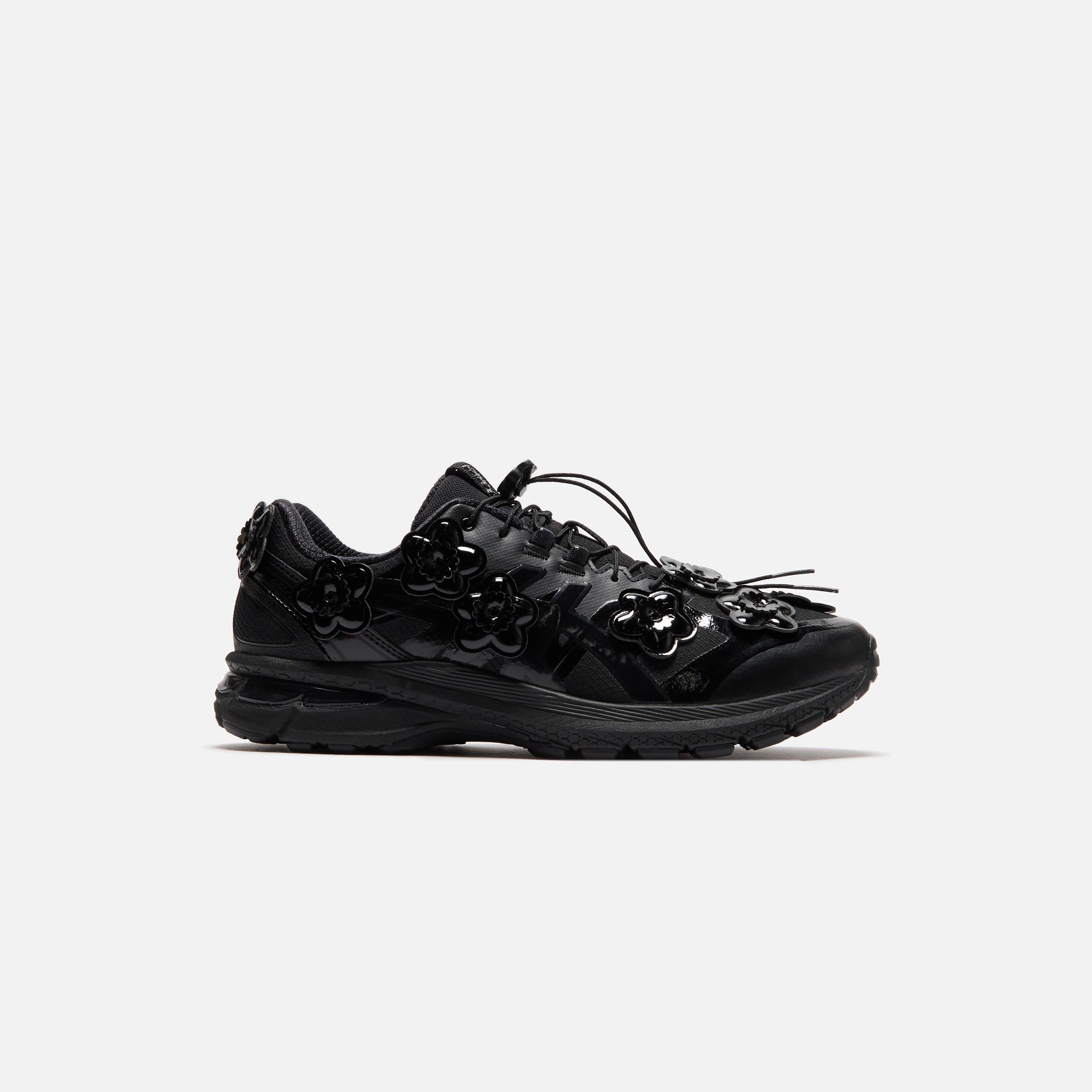 AI1203A526-001AsicsCecilieBahnsenxGEL-TerrainBlack_2536.jpg