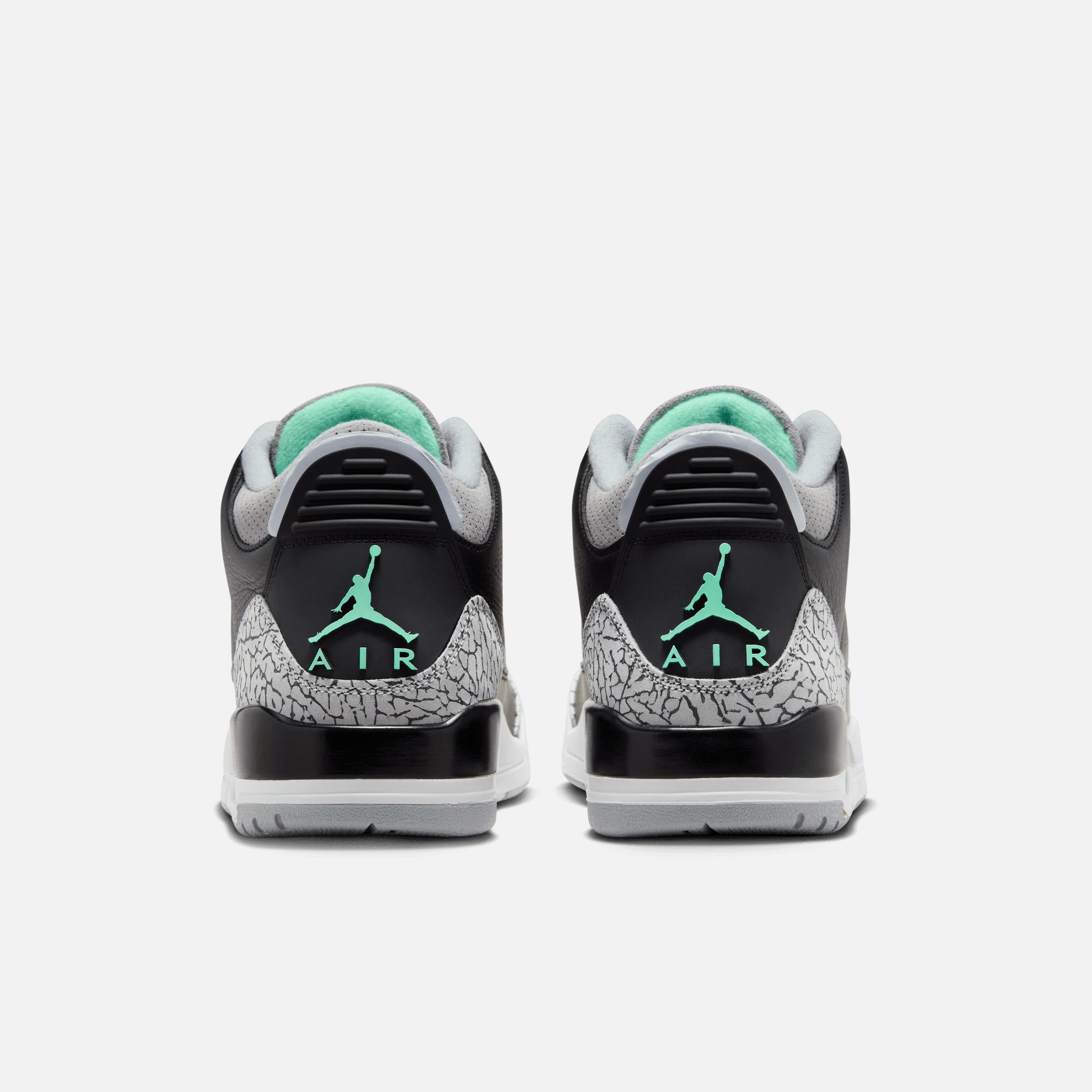 Air Jordan 3 Retro 'Green Glow'