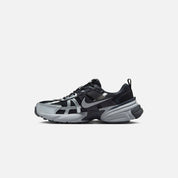 Nike WMNS V2K Run - Black / Metallic Silver / Anthracite