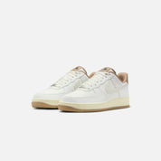 Nike Air Force 1 '07 LV8  - Summit White / Khaki / Coconut Milk