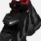 Nike Air DT Max 96 - Black / White / Team Anthracite / Metallic Silver / Fire Red