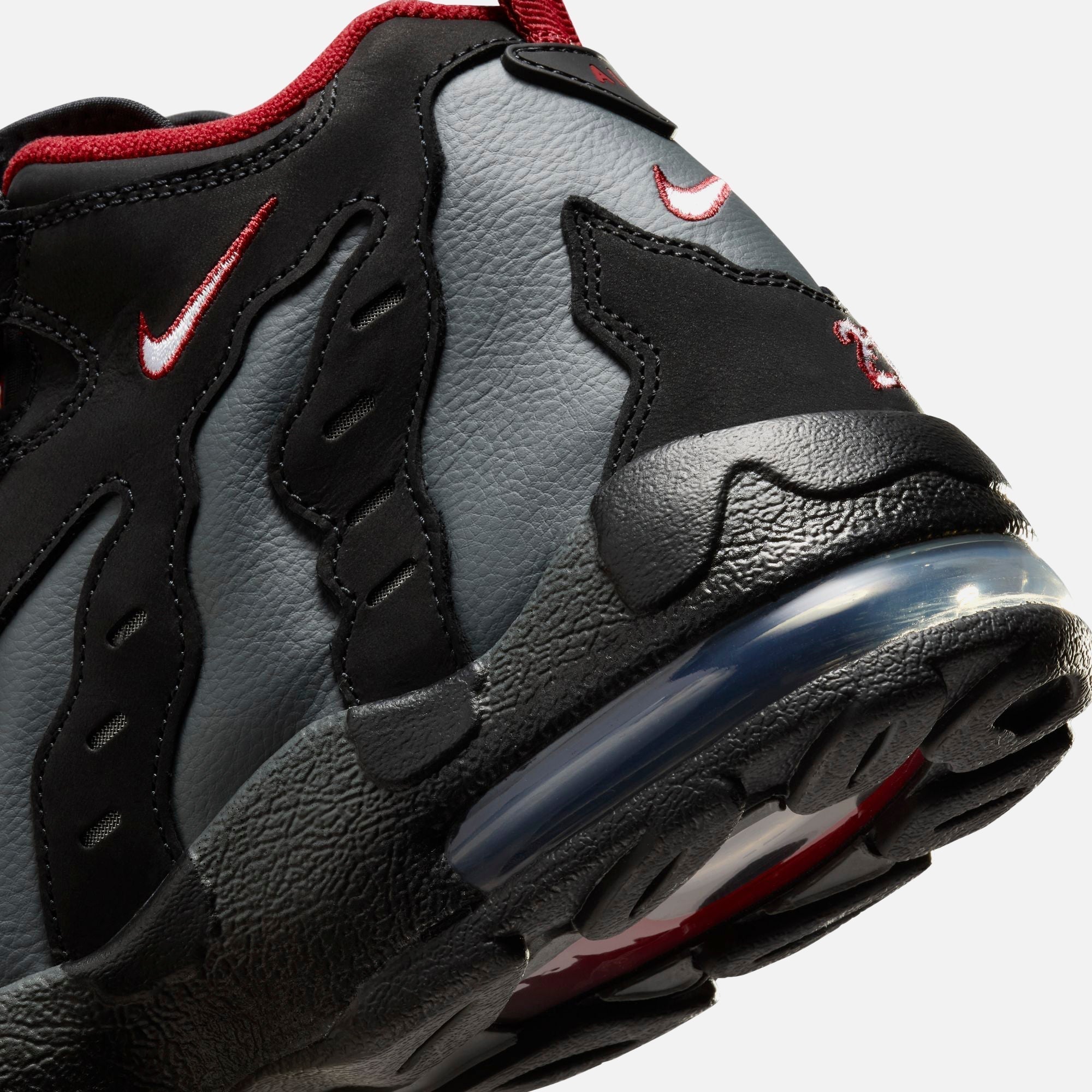 Nike Air DT Max 96 - Black / White / Team Anthracite / Metallic Silver / Fire Red