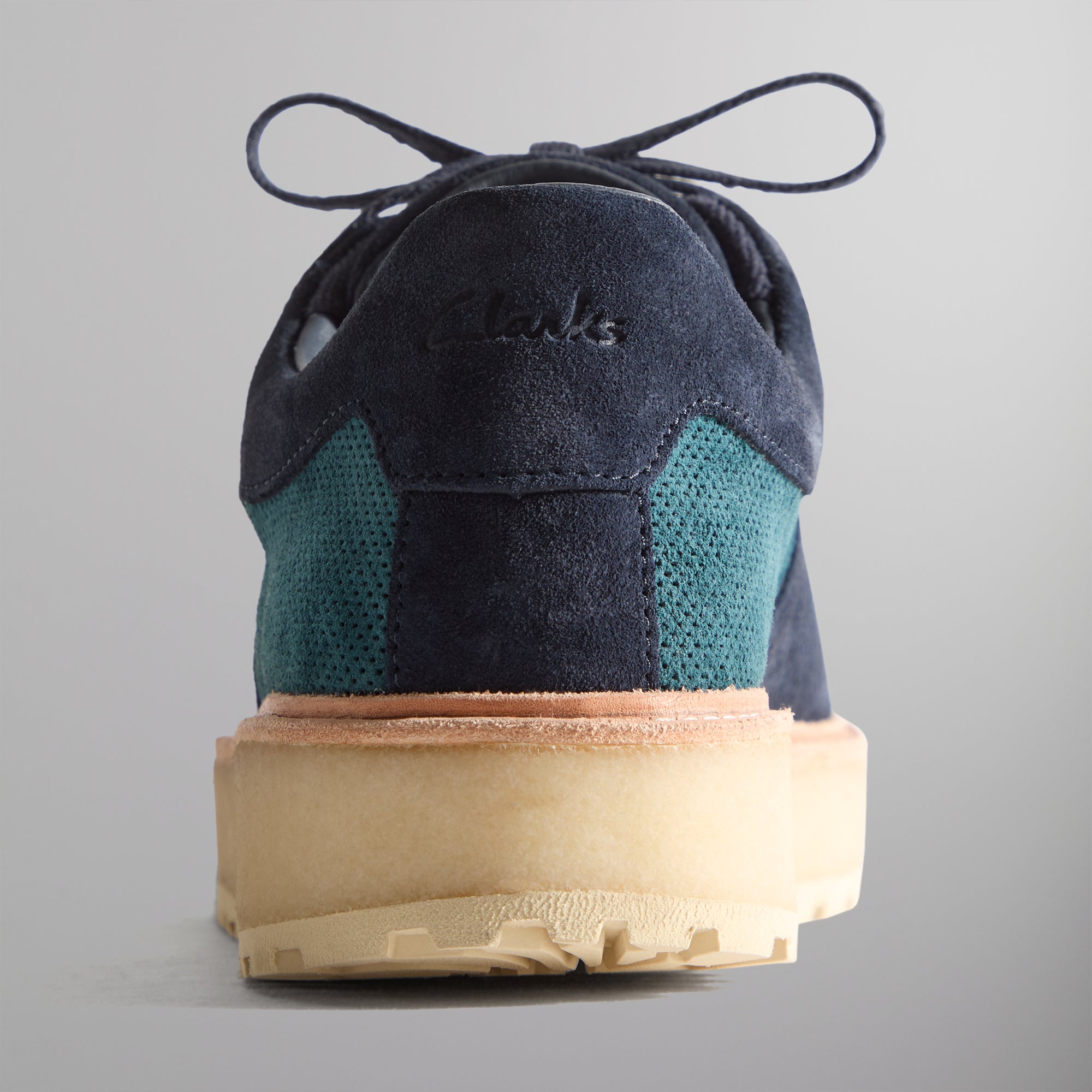 8th St by Ronnie Fieg for Clarks Originals Sandford 2 - Carbon / Stargazer