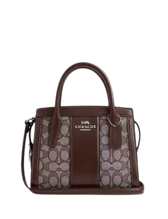 Coach-Andrea-Carryall-Bag-In-Signature-Jacquad-4-01.png