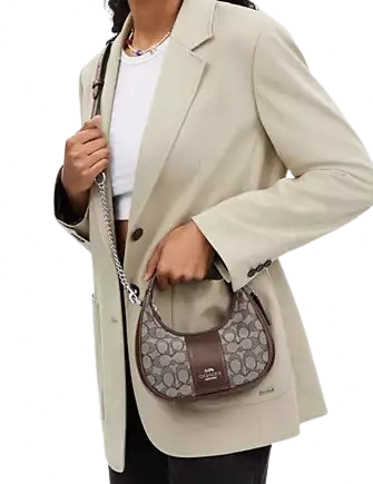 Coach-Carmen-Mini-Crossbody-17-02.png