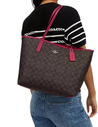 Coach-City-Tote-In-Signature-Canvas-4-02_de89f73b-37ee-4c12-a6d3-c6cf3d495650.png