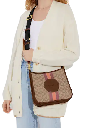 Coach-Dempsey-File-Bag-In-Signature-Jacquard-With-Stripe-And-Coach-Patch-4-02_59a0ac12-79e2-45b7-8664-0a2e182fe6d9.png