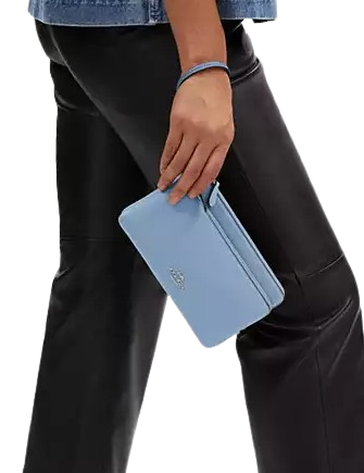 Coach-Double-Zip-Wallet-3-02_4b89c22e-034e-4e2b-af60-61eecab26451.png