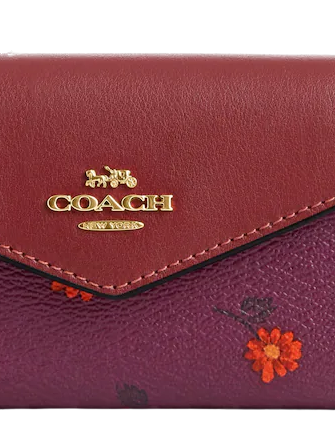 Coach-Flap-Card-Case-With-Country-Floral-Print-3-02.png