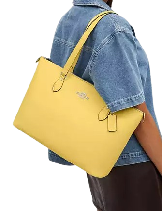 Coach-Gallery-Tote-4-02_89e40bbb-7dd3-4c9b-b497-5466dc2310fe.png