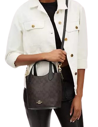 Coach-Hanna-Bucket-Bag-In-Signature-Canvas-4-02.png