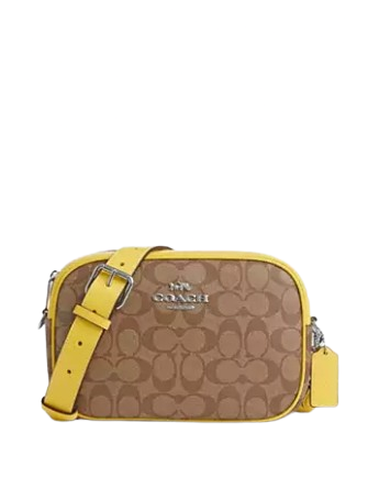 Coach-Jamie-Camera-Bag-In-Signature-Canvas-4-01_725cf403-30f4-402e-9882-e50353560d8d.png