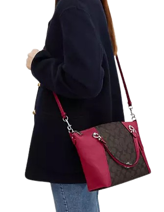 Coach-Kacey-Satchel-In-Signature-Canvas-4-02_2ff0458d-0546-496e-a91e-00bdbc61226a.png