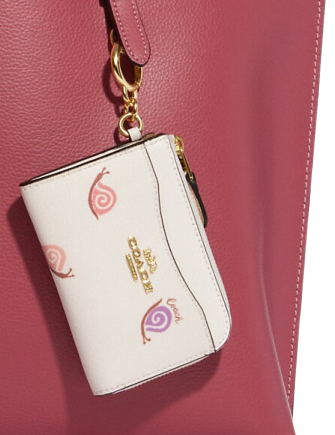 Coach-L-Zip-Card-Case-With-Snail-Print-3-02.png