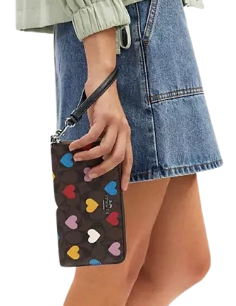 Coach-Long-Zip-Around-Wallet-In-Signature-Canvas-With-Heart-Print-4-02_515e2599-e4de-4ad9-8d2e-b94dc7db91e1.png