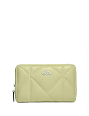 Coach Medium Id Zip Wallet With Puffy Diamond Quilting