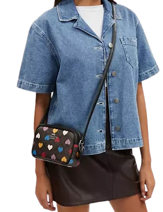 Coach-Mini-Jamie-Camera-Bag-In-Signature-Canvas-With-Heart-Print-4-02_fed8d481-77ce-4556-8371-cc25ba515a1b.png