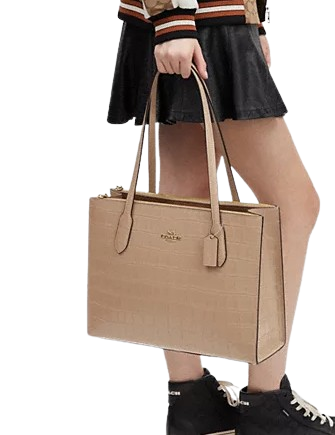 Coach-Nina-Tote-Bag-13-02.png