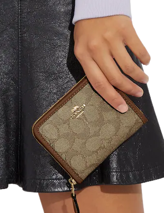 Coach-Small-Zip-Around-Wallet-In-Signature-Jacquard-7-02.png