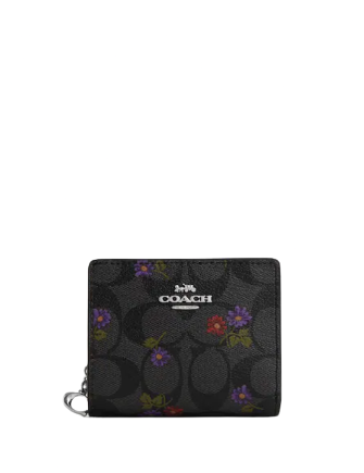 Coach-Snap-Wallet-In-Signature-Canvas-With-Country-Floral-Print-3-01_f0fdfc22-40fc-4059-a541-525b4b369102.png