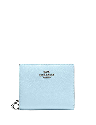 Coach-Snap-Wallet-Waterfall-01.png