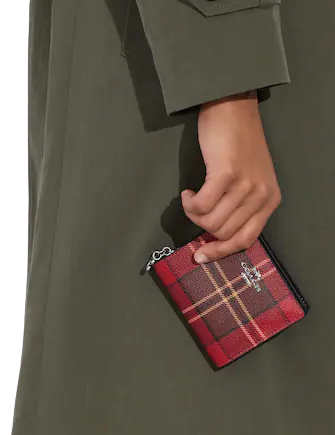 Coach-Snap-Wallet-With-Tartan-Plaid-Print-3-02.png