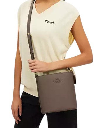 Coach-Sophie-Bucket-Bag-8-02.png