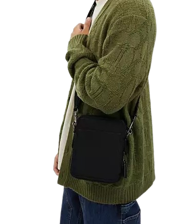 Coach-Sullivan-Crossbody-4-02_a0bd1346-41ae-4e8b-827f-5e9211ff1e8a.png