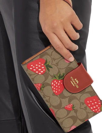 Coach-Tech-Wallet-In-Signature-Canvas-With-Wild-Strawberry-Print-3-02.png