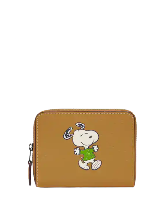 Coach-X-Peanuts-Small-Zip-Around-Wallet-With-Snoopy-Walk-Motif-4-01.png