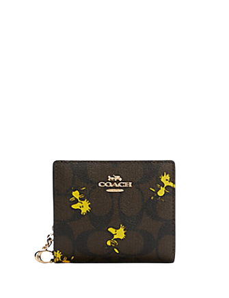 Coach-X-Peanuts-Snap-Wallet-In-Signature-Canvas-With-Woodstock-Print-2-01.png